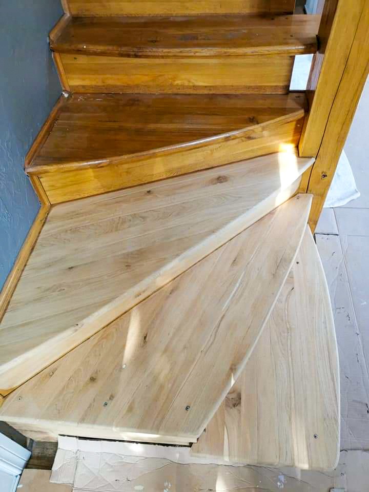Mediniu laiptu atnaujinimas